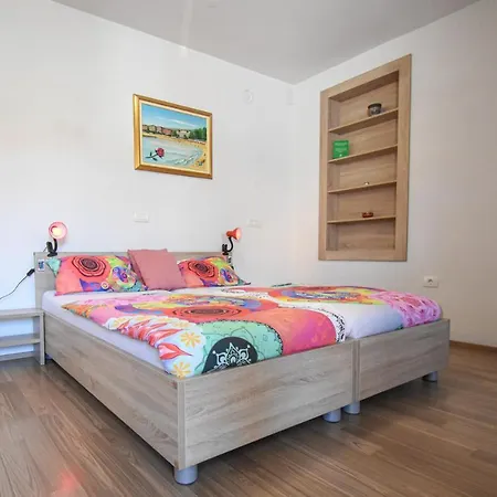 Apartmaji Sobe Zvezda Pobegi Exterior foto