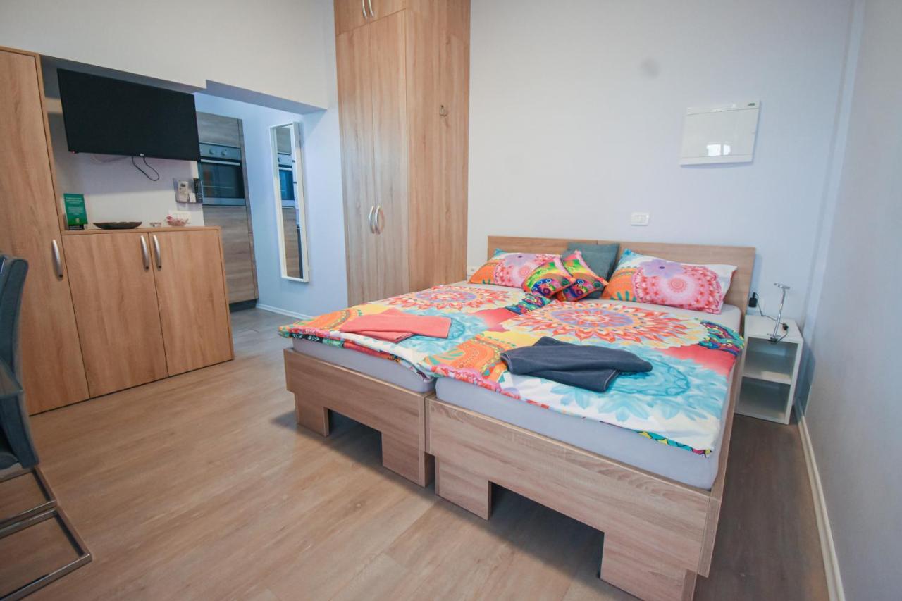 Apartment Apartmaji Sobe Zvezda Pobegi