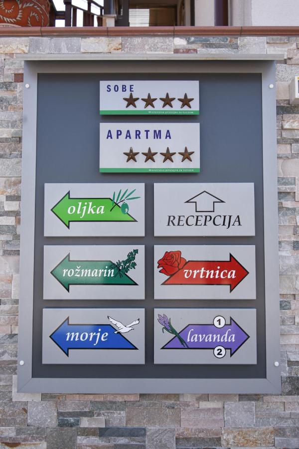 Apartment Apartmaji Sobe Zvezda *