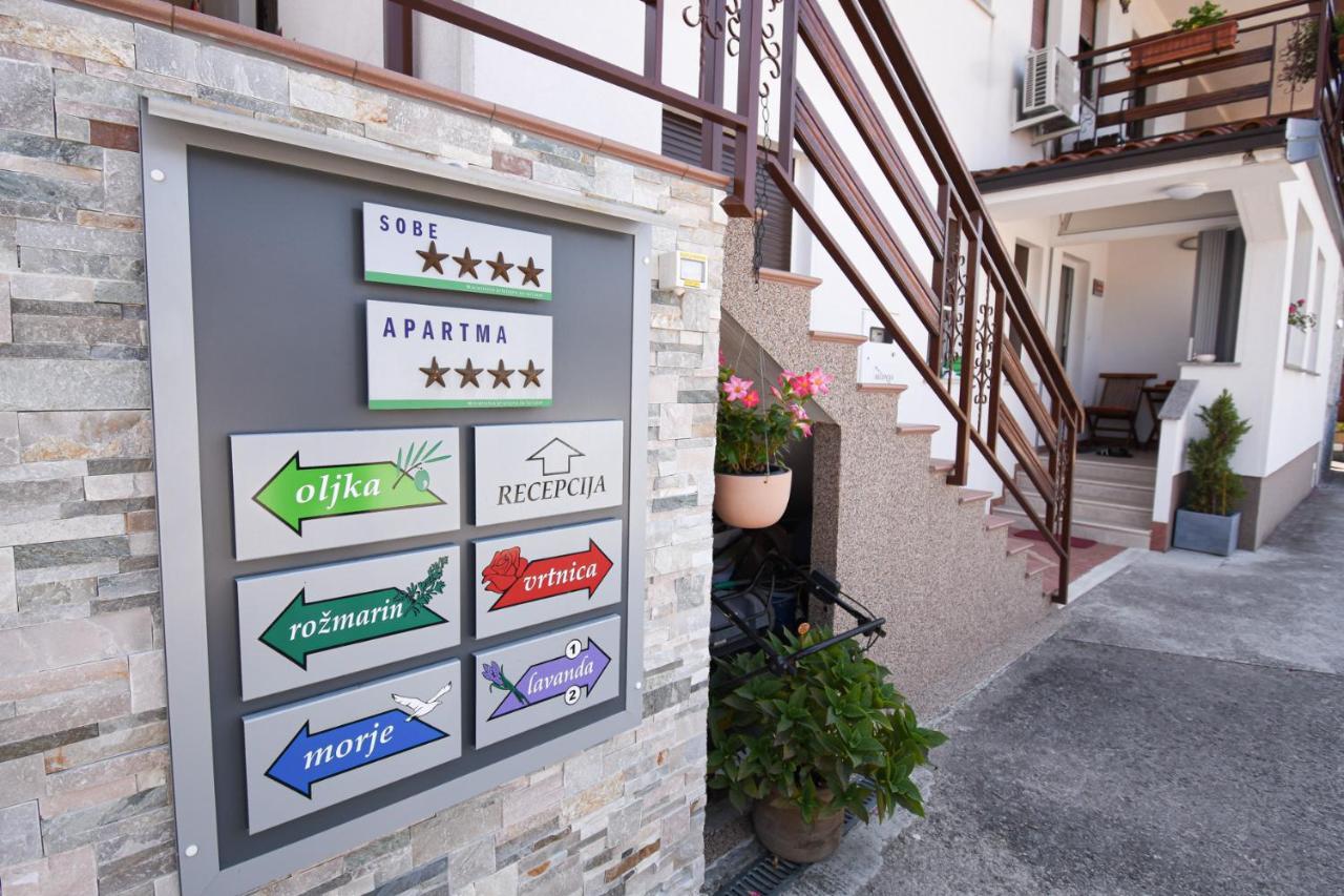 Apartmaji Sobe Zvezda Apartment Pobegi