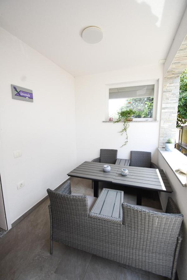 Apartmaji Sobe Zvezda