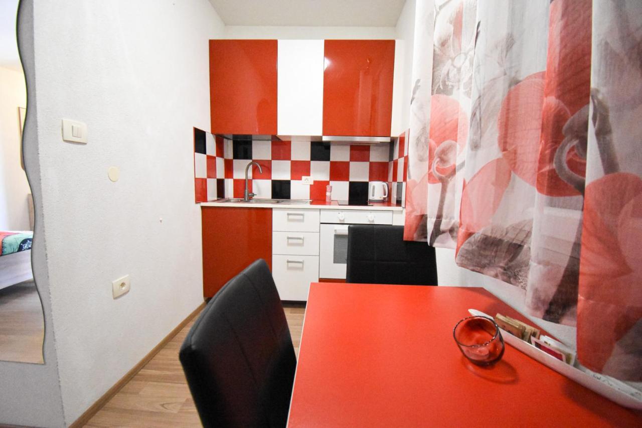 Apartmaji Sobe Zvezda * Pobegi