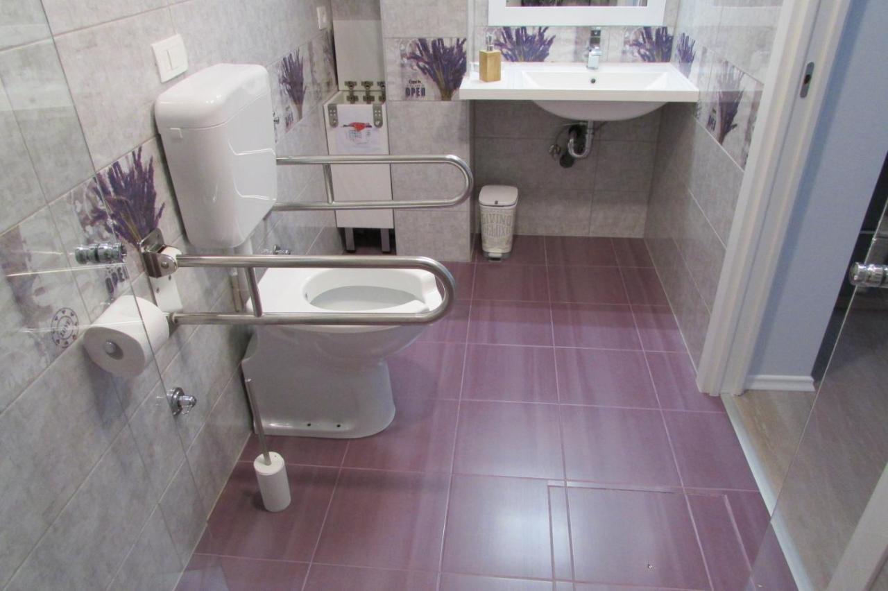 Apartmaji Sobe Zvezda